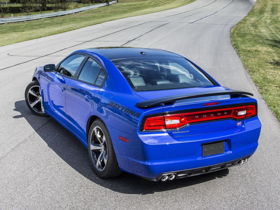  Dodge Charger RT Daytona 2013 года  (фото 15 из 16)